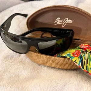 Maui Jim Black Sunglasses